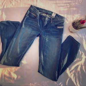 Size 28L Cruel Girl denim jeans